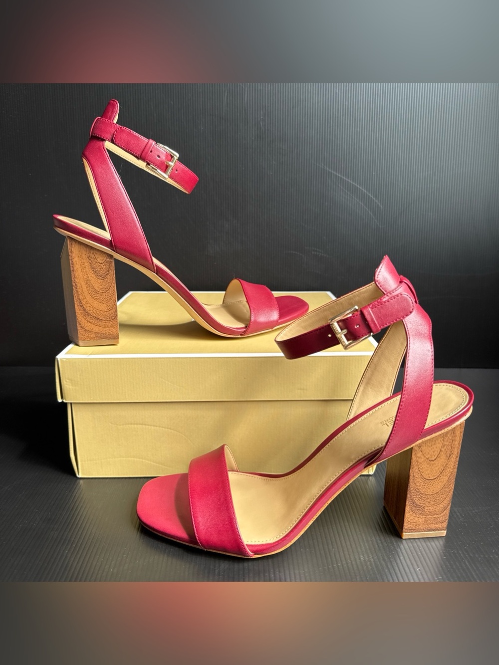 NIB Michael Kors Maroon Petra Ankle Strap Leather Platform Shoes Women’s Size 10